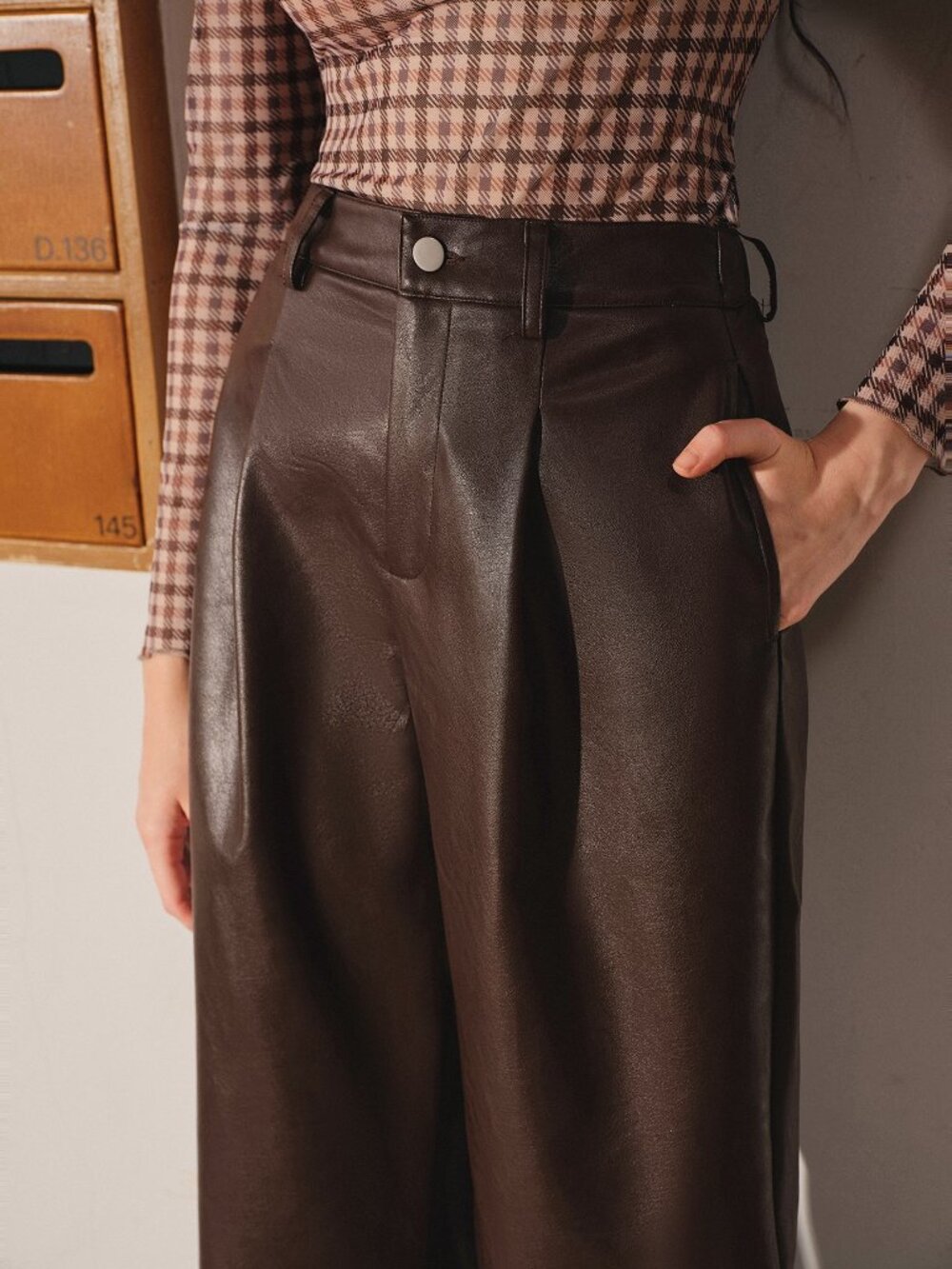 Mocha Brown Elegant Women's Zipper Fly Long Pants - Picture 5 of 5